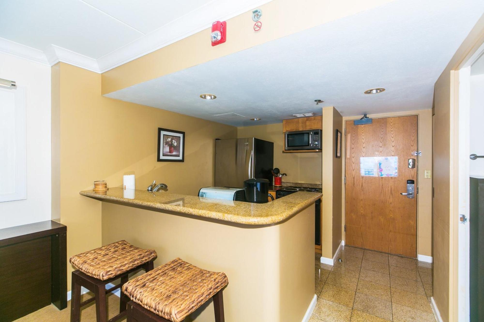 Ilikai Tower One Bedroom Lagoon View Waikiki Condos With Lanai & Free Wifi Honolulu Kamer foto
